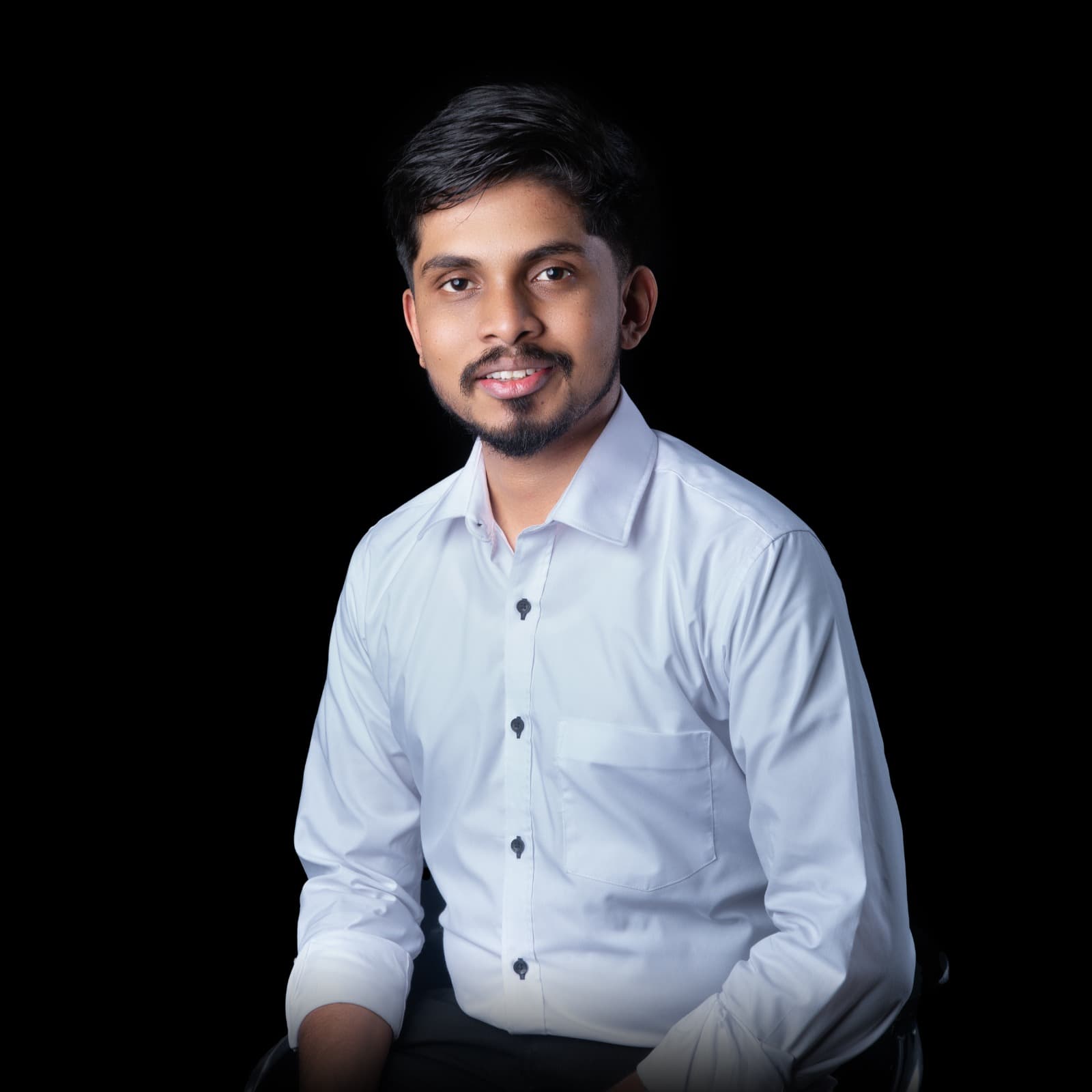 Eranda Wijewantha, Data Analyst at CryptoWorth Corporation and Zuu Crew AI associate instructor.